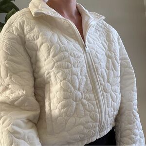 Quilted Floral Zip-Front puffer Jacket in White